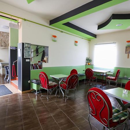 Hotel Marex Centar Jabuka Esterno foto