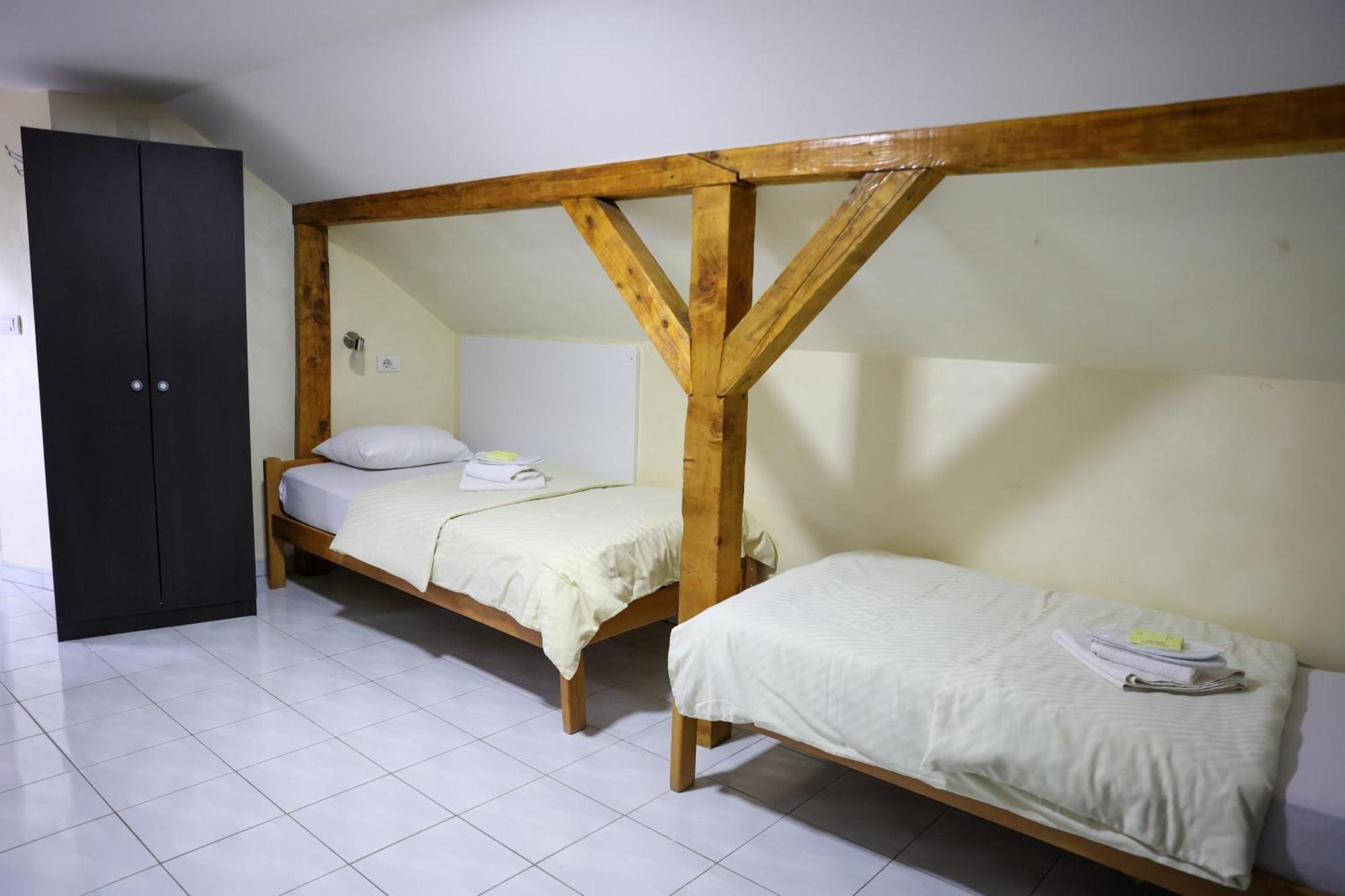 Hotel Marex Centar Jabuka Esterno foto