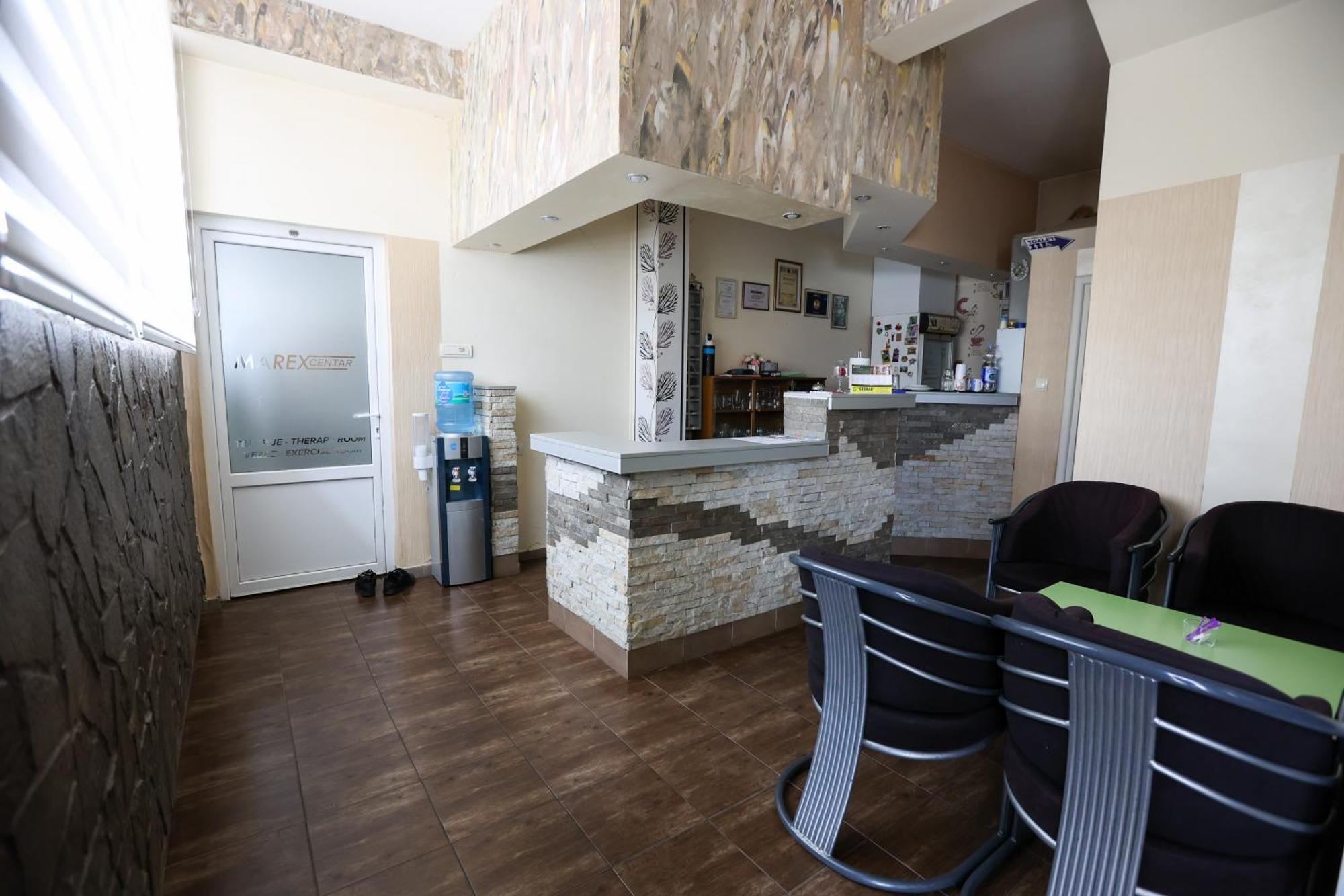 Hotel Marex Centar Jabuka Esterno foto