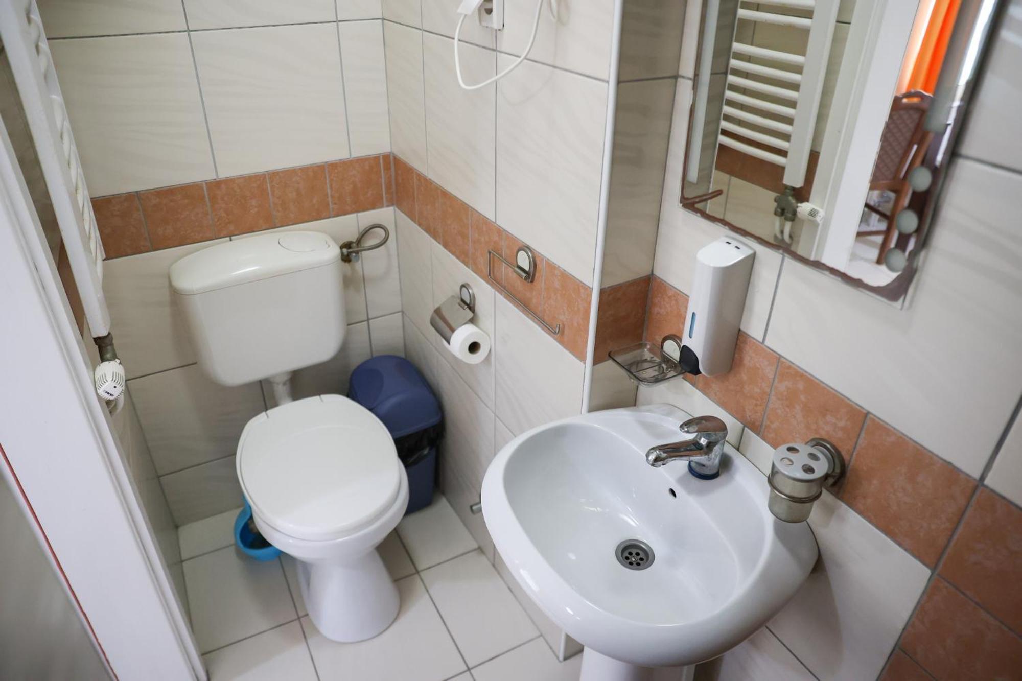 Hotel Marex Centar Jabuka Esterno foto